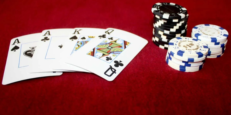 Chiến Lược Chơi Poker Từ Chuyên Gia: Bí Quyết Tối Ưu Lợi Thế